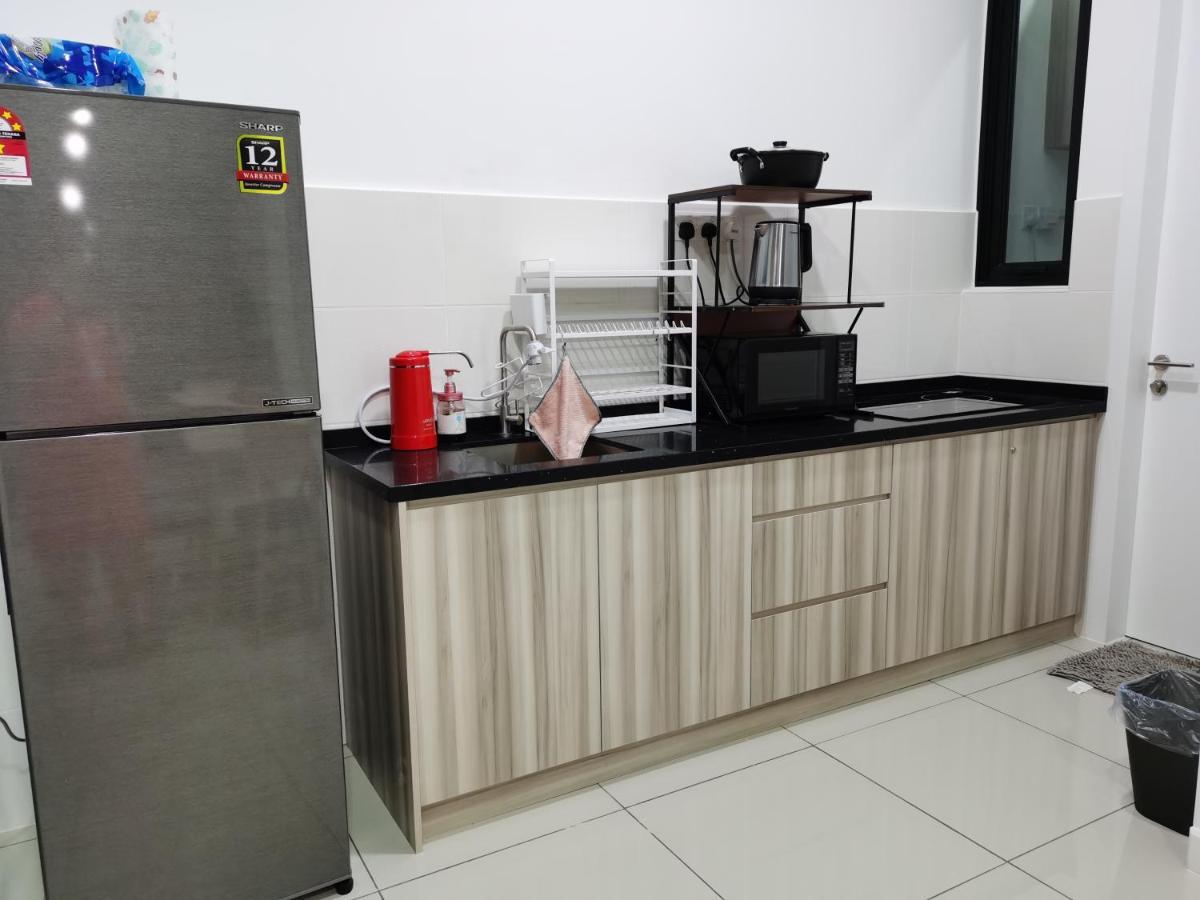 Le Pavillion Puchong By Widebed Upto 6pax Pangsapuri